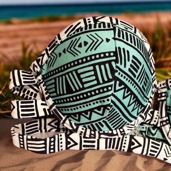 NEW Xhilaration Tribal Print Strapless Push Up Bikini Swim Top NWT Sz XS - Picture 5 of 15